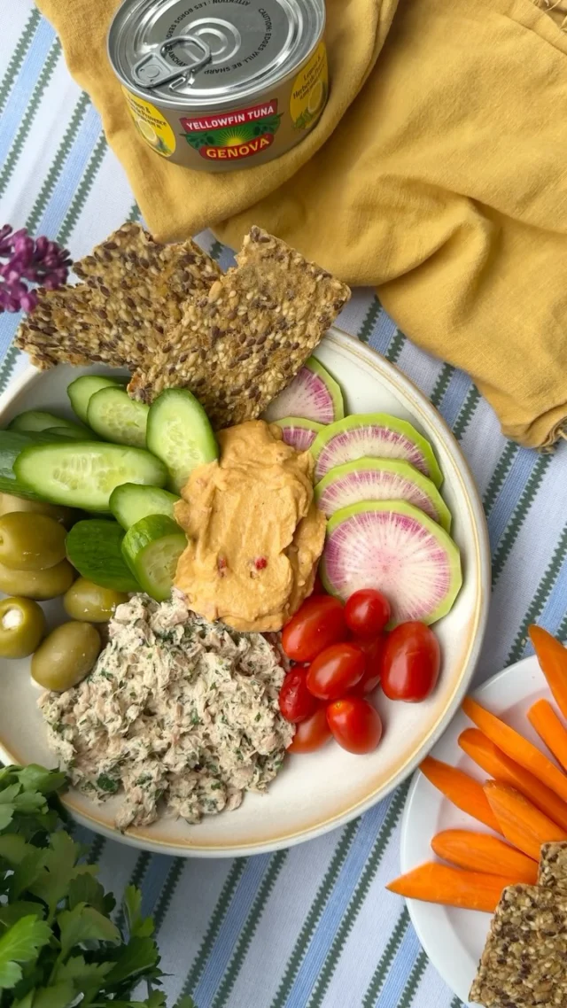 We’re kicking off #MediterraneanDietMonth with a seasonally-inspired Tuna Snack Plate—brimming with bold flavors, vibrant produce, and our premium yellowfin tuna. Packed with protein and omega-3s, this effortless nibble is fresh, simple and seriously satisfying.